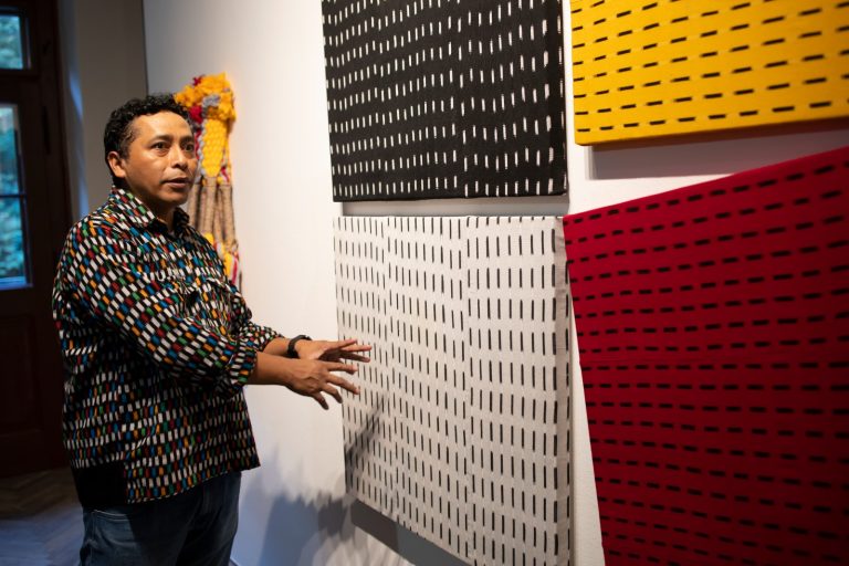 Artistas de Guatemala que destacaron en el panorama artístico global del 2024