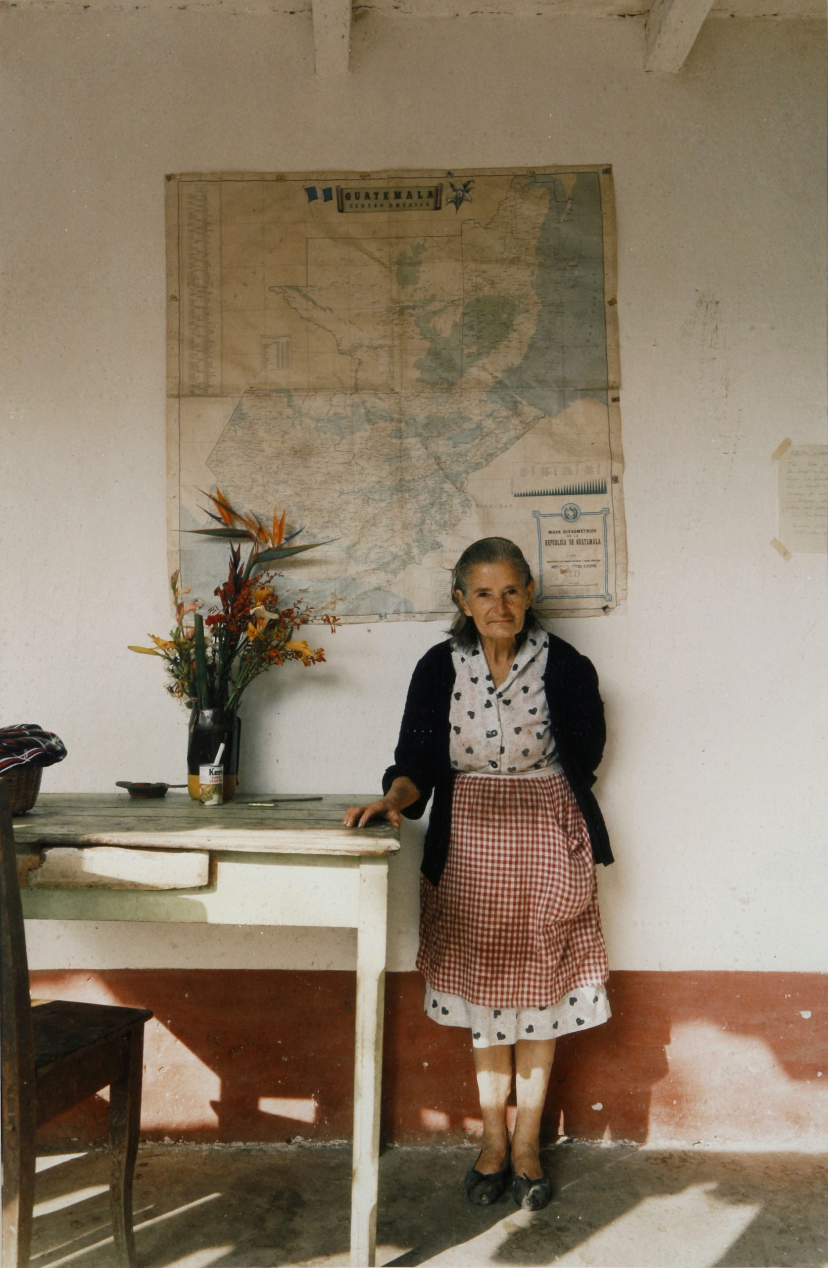 Retrato de mujer con mapa